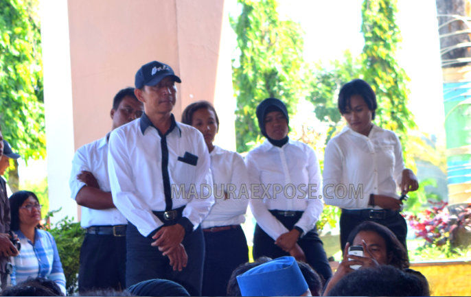 Antisipasi Demo Anarkis, Polwan Cantik diterjunkan