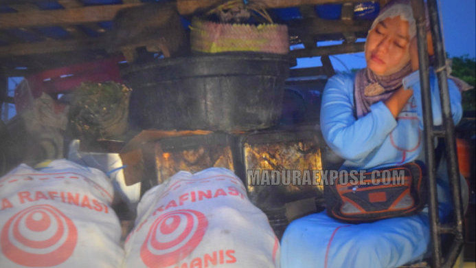 Mobil Pick-Up Berpenumpang Lolos Dari Pengawasan Polisi
