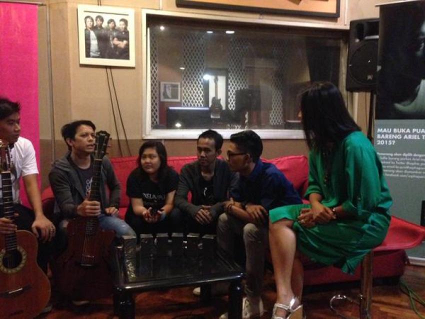 Serunya Buka Bareng Ariel Noah