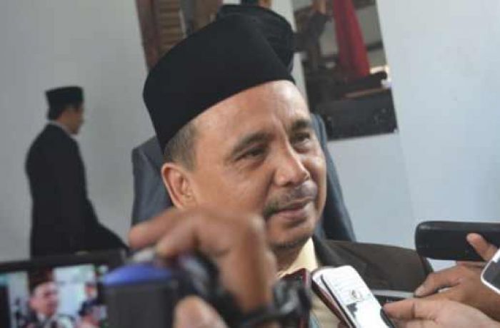 Live ILC: Bupati Lumajang Jadi Bulan-Bulanan