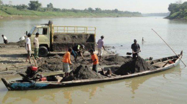 Tambang Pasir di Sumenep, Warga Pamekasan diringkus Tambang Pasir di Sumenep, Warga Pamekasan diringkus