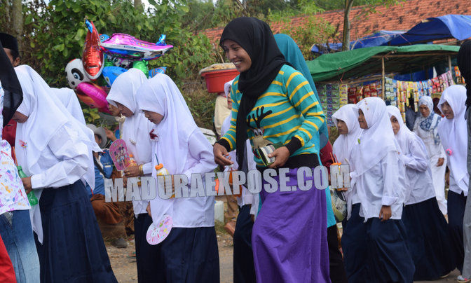 Ini lho bedanya Madrasah dengan Sekolah