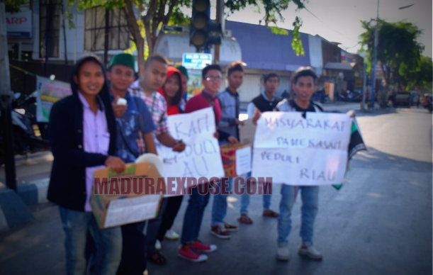 Headline News: HMI Pamekasan Galang Dana Peduli Riau