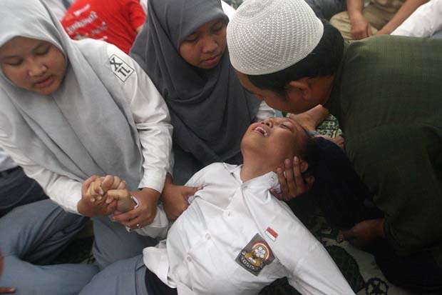 Lagi, Kesurupan Massal gegerkan SMANSA Pamekasan Lagi, Kesurupan Massal gegerkan SMANSA Pamekasan