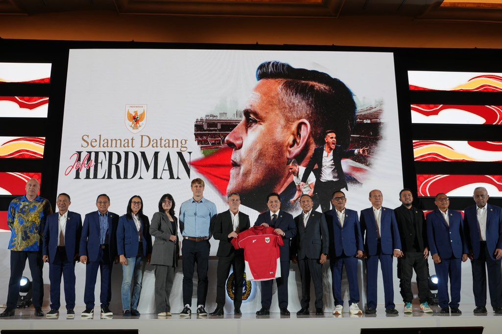 Kejutan Besar di Awal 2026: Erick Thohir Resmi Umumkan John Herdman Bergabung ke Timnas Indonesia!