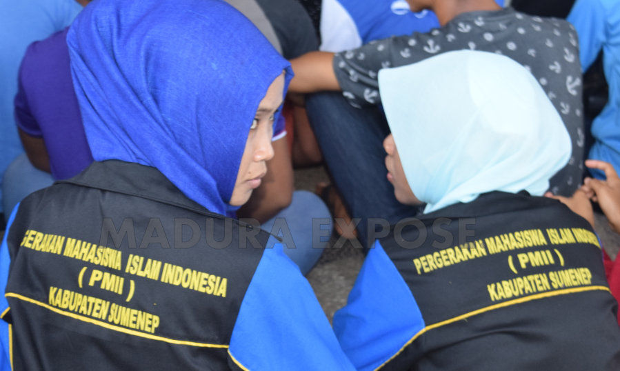 Dua Kader PMII Presentasi Daya Saing Global di Malaysia