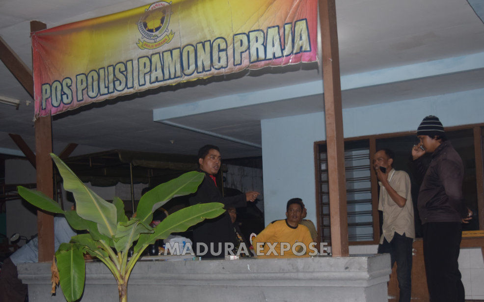 Spanduk Toni Diturunkan, Polres Sumenep Digugat Rp 1 Miliar