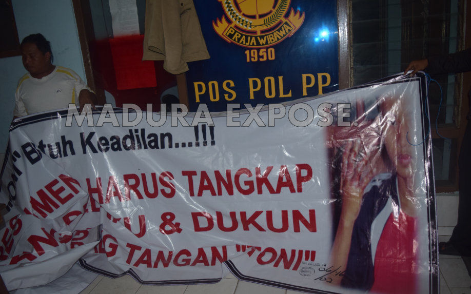 Inilah Baleho Toni yang di Bongkar Oknum Petinggi Polres Sumenep