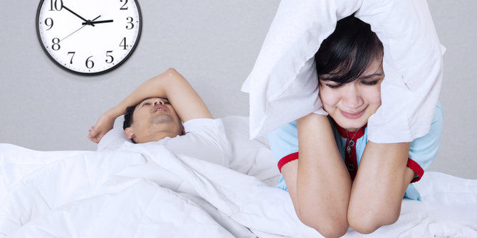 Hentikan kebiasaan mendengkur dengan cara ini
