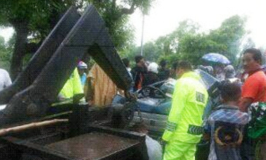 Misteri Selamatnya Kiai Wahid Tertimpa Pohon Asam