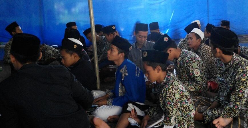 Sholat Ghoib, Anggota TNI Dikira Teroris Ditembak Mati oleh Brimob