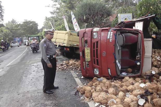 Tabrakan Antar Truk, Warga Madura Tewas di Bali
