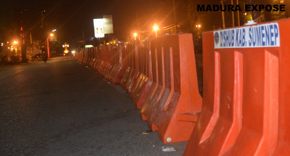 Waspada, Jalur Depan Masjid Jamik Sumenep di Blokir ke Areal Taman Adipura