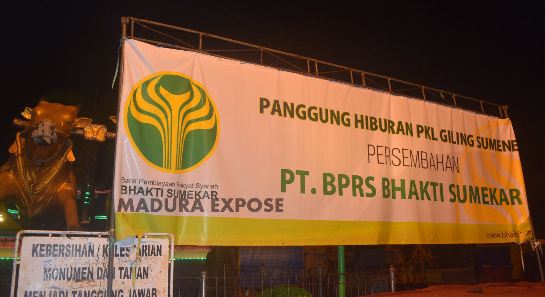 Payah, Panggung Hiburan BPRS Halangi Monumen Karapan Sapi