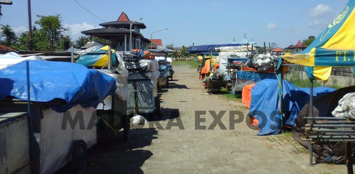 Lapangan Giling Jadi Ajang Karapan Rombong PKL