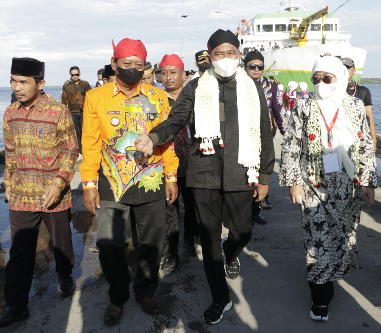 Panggilan dari Timur: Dulu Disambut Meriah, Kini Bupati Fauzi Ditagih Janji Kepedulian di Tengah Gejolak Migas Sapeken