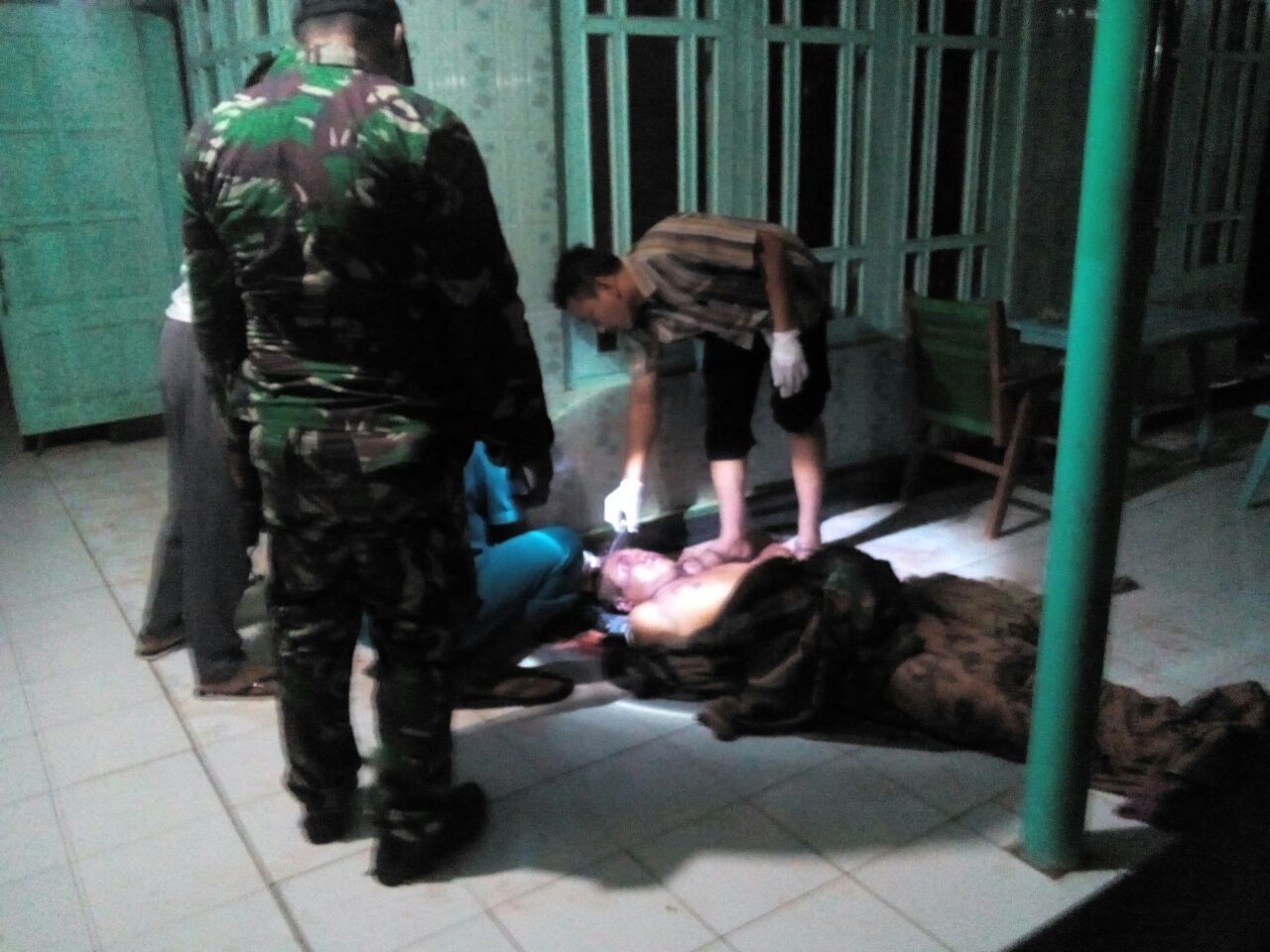 Warga Sumenep Dibantai 2 Pria Bercadar