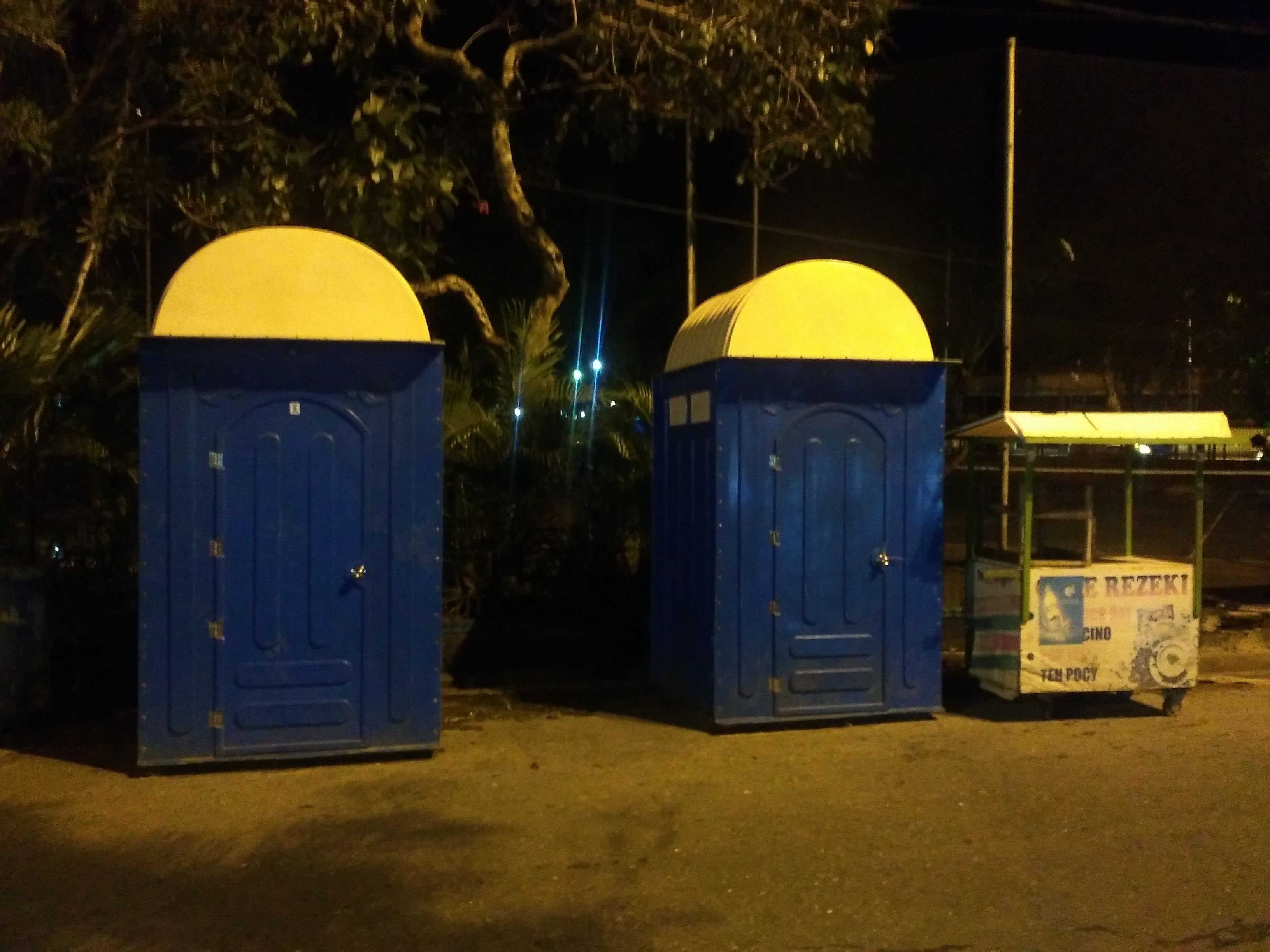 Bau Pising, Pengunjung Taman Arek Lancor Mengeluh
