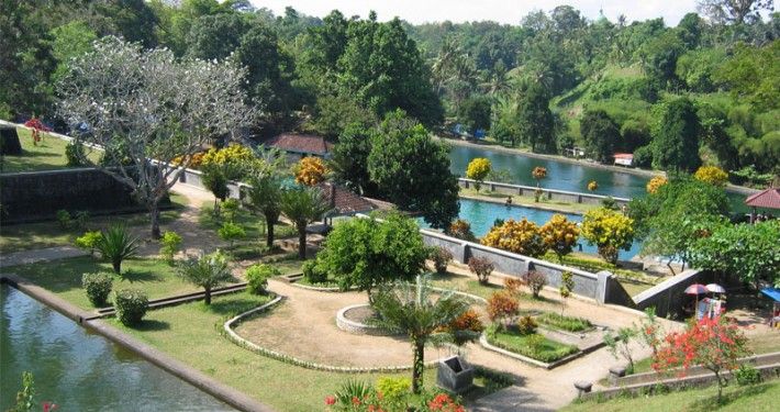 Taman Wisata Narmada miniaturnya Gunung Rinjani