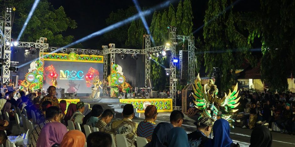 Madura Ethnic Carnival, Ribuan Penonton Serbu Pesta Budaya!