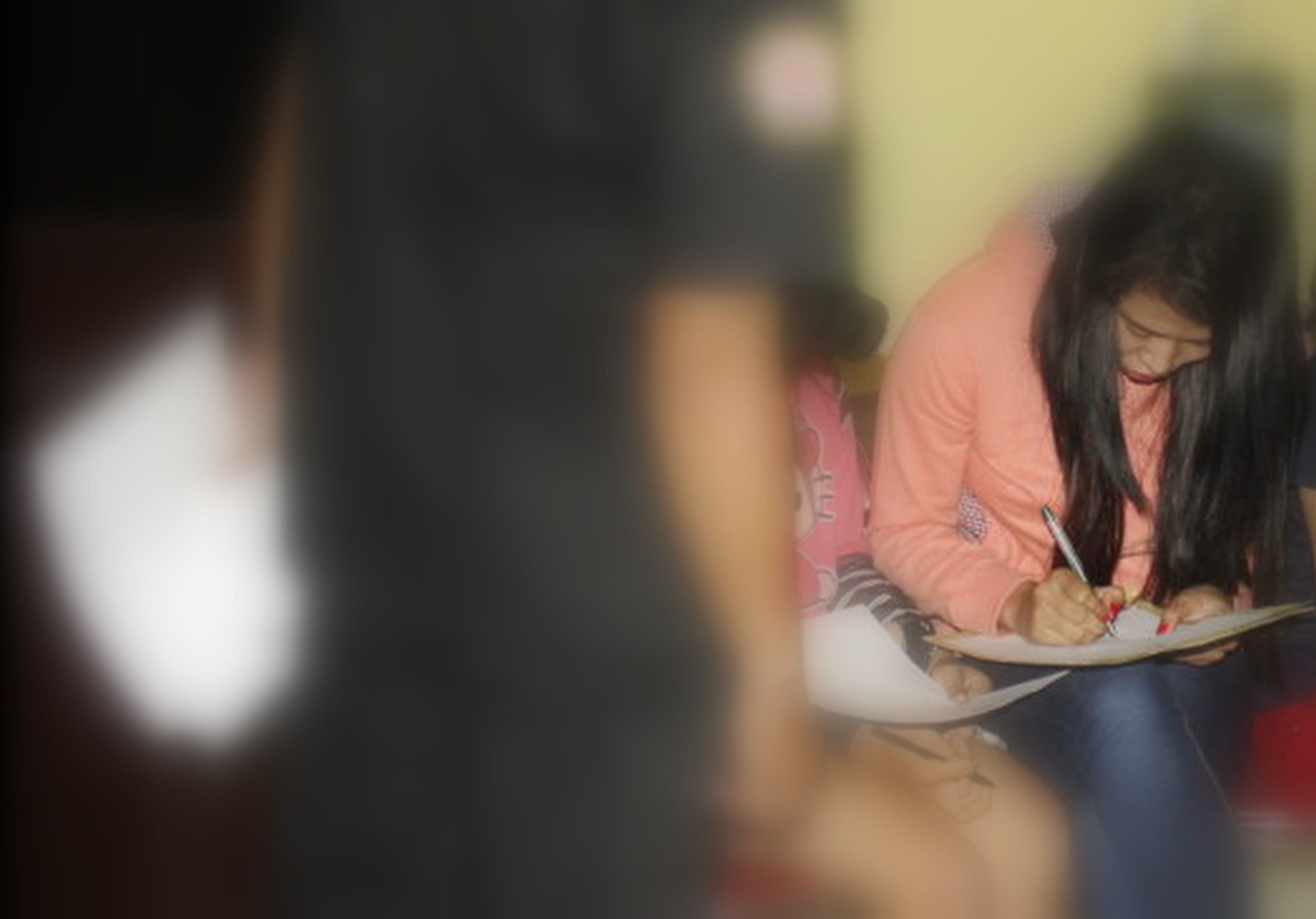 Wanita Cantik Ini Terjaring Saat Mesum Dikamar Kost