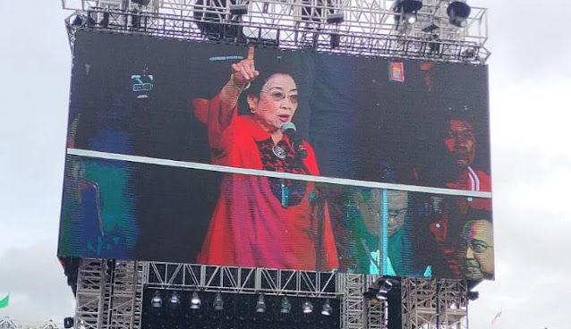 Megawati: ‘Eh-eh, Panglima itu Siapa ya? Ibu Enggak Takut!’