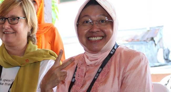Kisah Walikota Surabaya Menyamar Jadi Wali Murid Miskin Kisah Walikota Surabaya Menyamar Jadi Wali Murid Miskin
