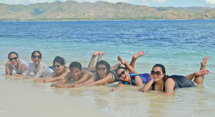 Cantiknya Gili Sudak Spot Bulan Madu Baru di Lombok