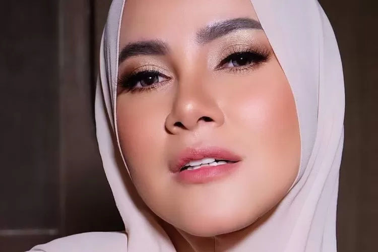 Curhat Olla Ramlan di Instagram, Tulis Minta Tolong ‘Gak Sanggup Lagi’, Ada Apa?