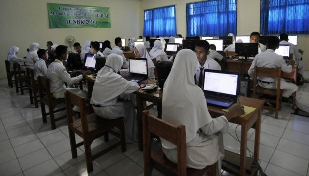 UNBK SMP di Bangkalan, Listrik Sempat Padam dan Jaringan Lambat