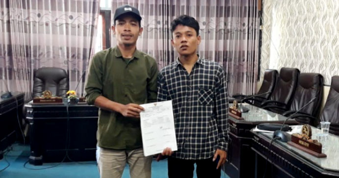 Harapan yang Kosong: Kisah Pilu Warga Sapeken di Gedung DPRD Sumenep