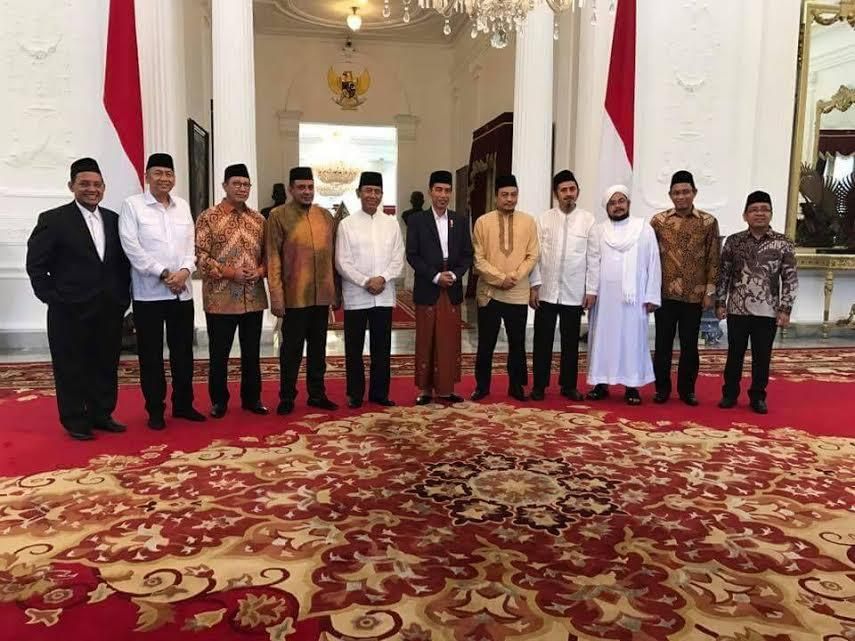 Dibalik Pertemuan GNPF-MUI dan Presiden Jokowi di Istana Dibalik Pertemuan GNPF-MUI dan Presiden Jokowi di Istana