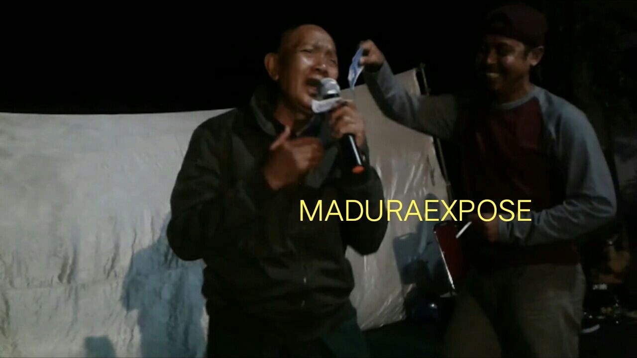 Kakek Bersuara Emas Ini “Gantikan” Kehadiran Ketua DPRD Sumenep