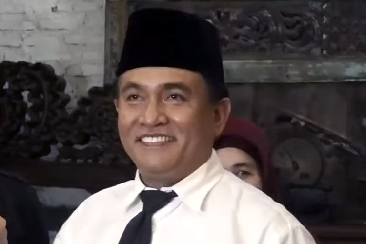 Video: Konfrensi Pers HTI Bersama Yusril