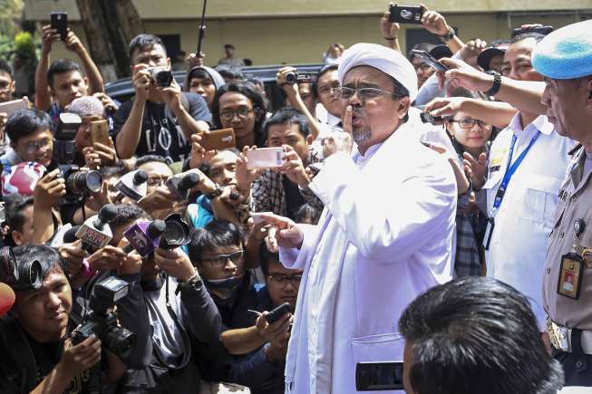 Polisi Siap Hadapi Gelombang Massa Yang akan Menyambut Rizieq
