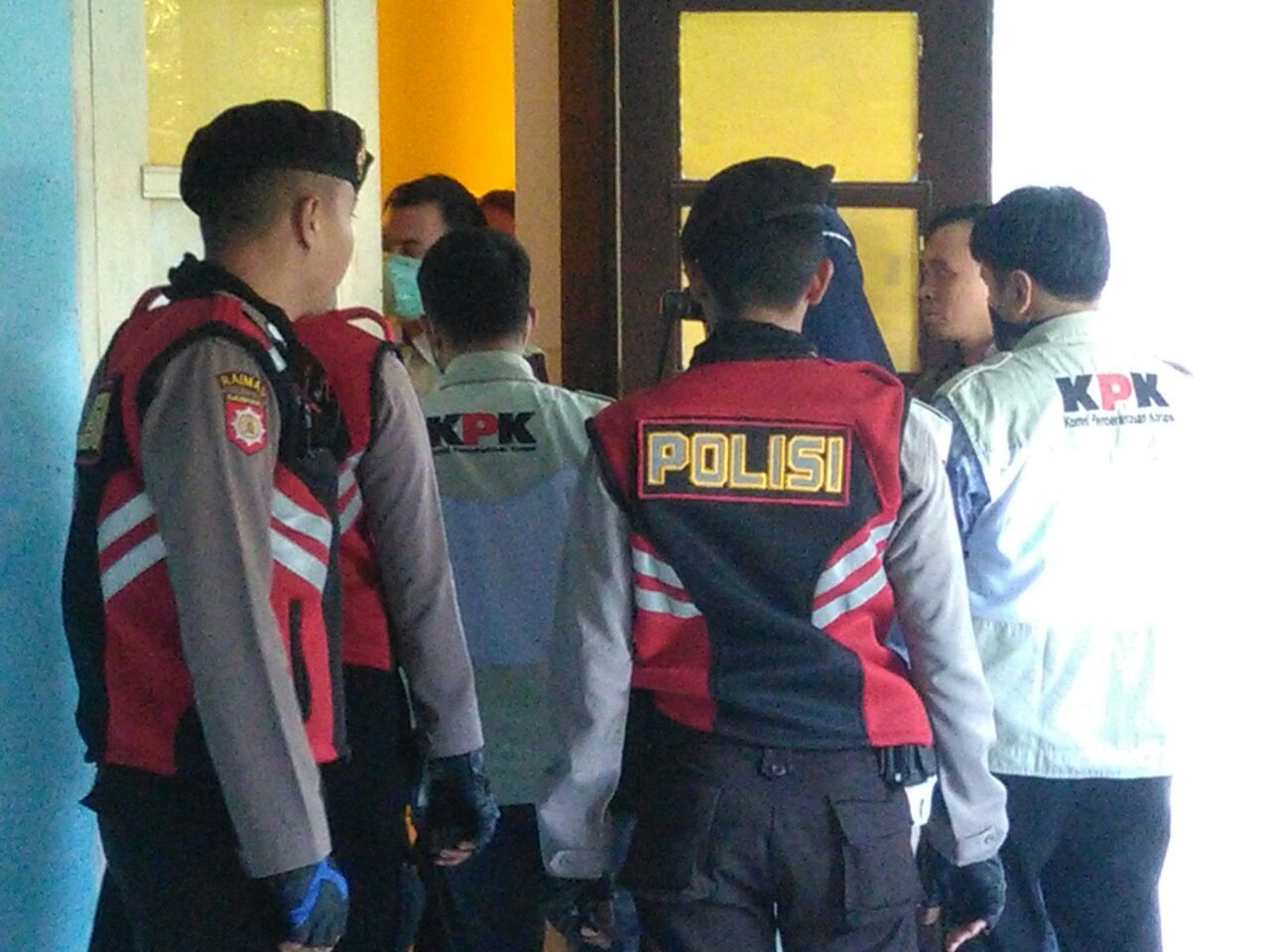 Ini Yang Disita KPK di Kantor Bupati Pamekasan