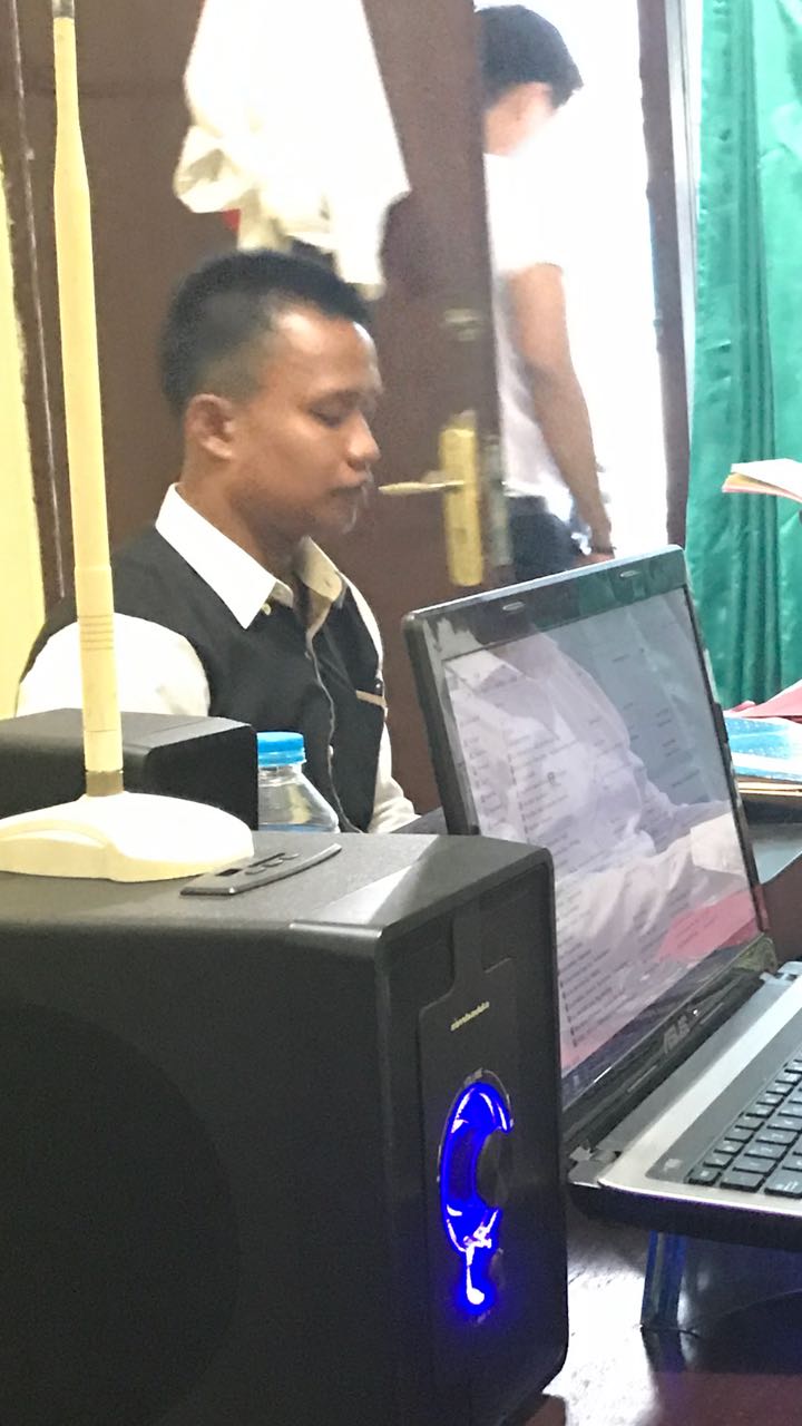 Kades Candi Burung,diseret Polres Pamekasan, Terkait Dugaan Penyelewengan Raskin