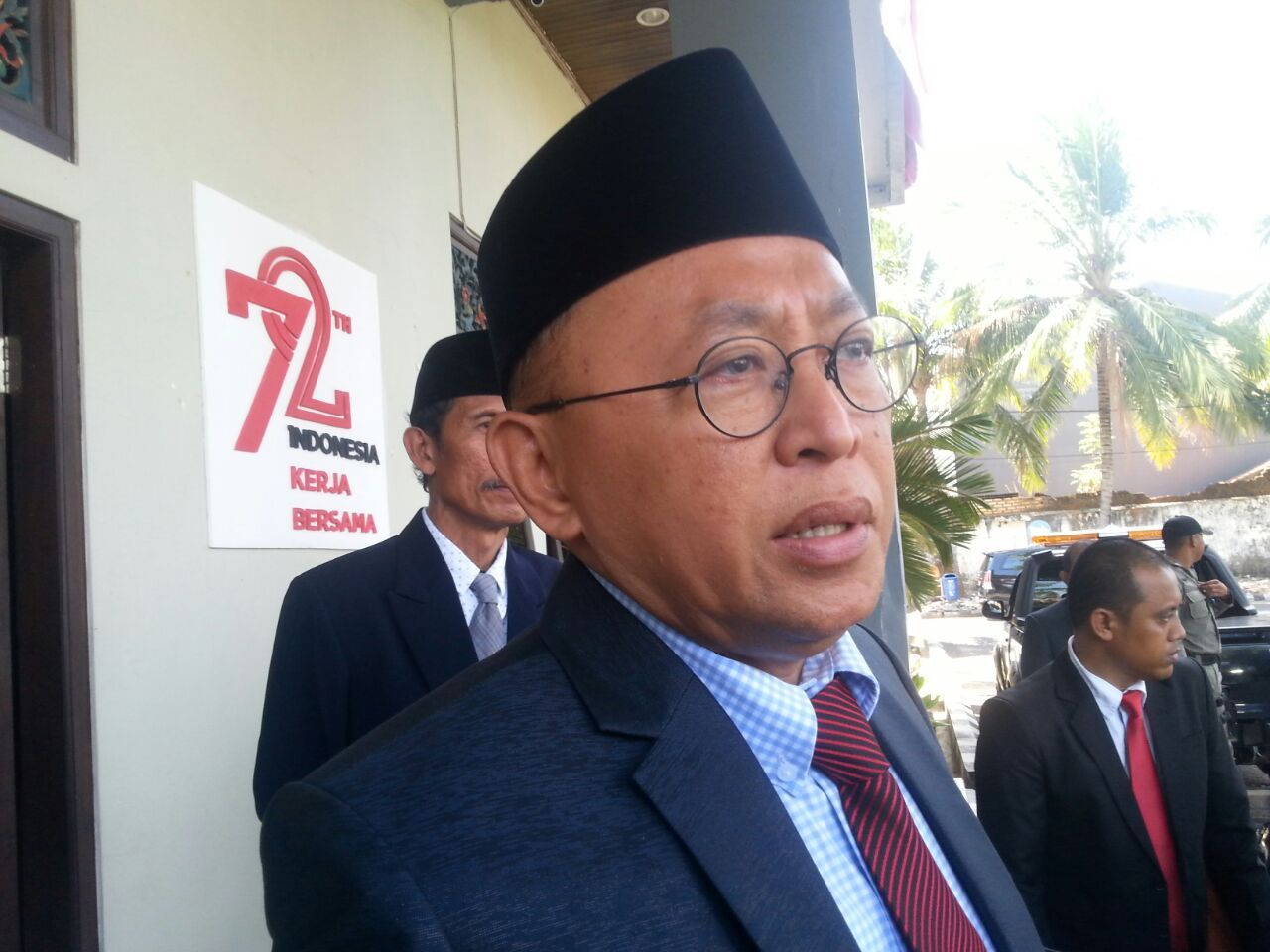 Bupati Busyro: Penerbangan Kangean Terganjal Ijin Menteri