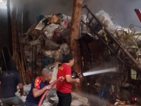 Lahan Limbah di Kalianget Terbakar, Warga Kaget Lahan Limbah di Kalianget Terbakar, Warga Kaget