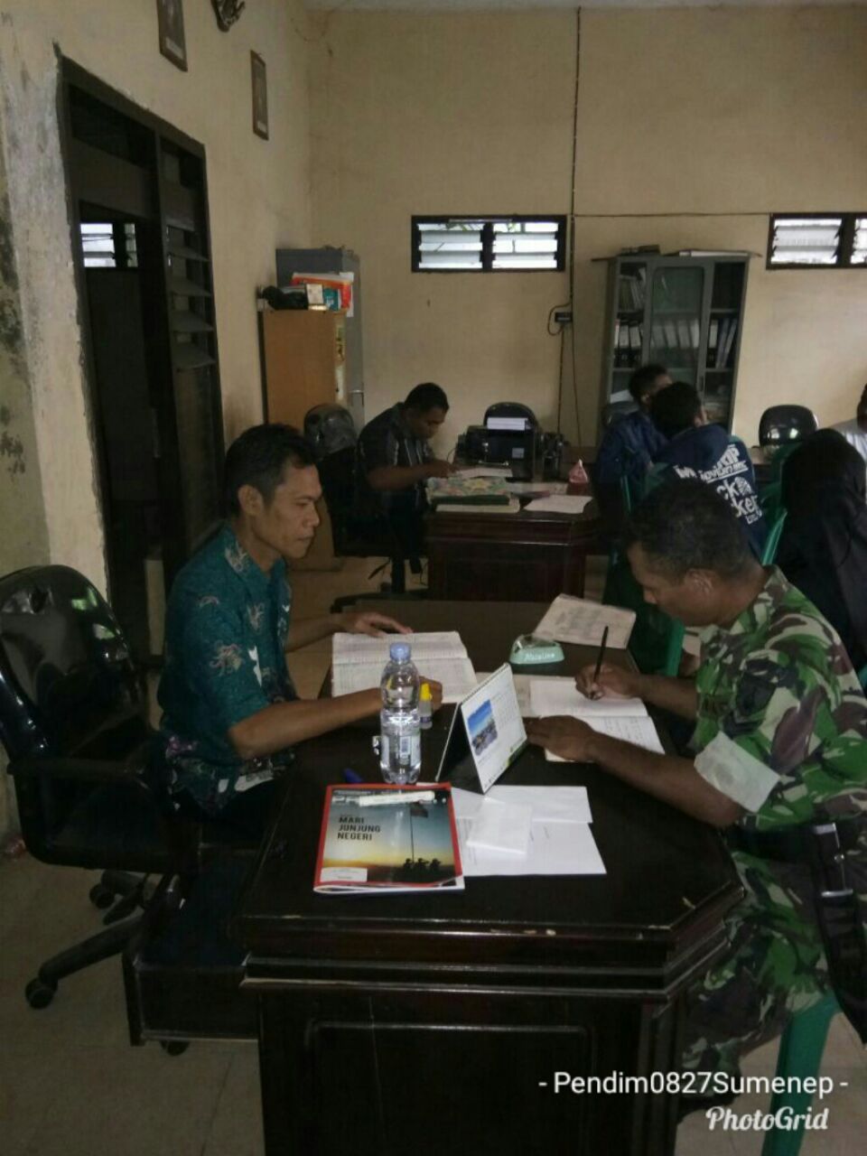 Babinsa Koramil Masalembu Anjangsana ke Kantor Desa Masalima