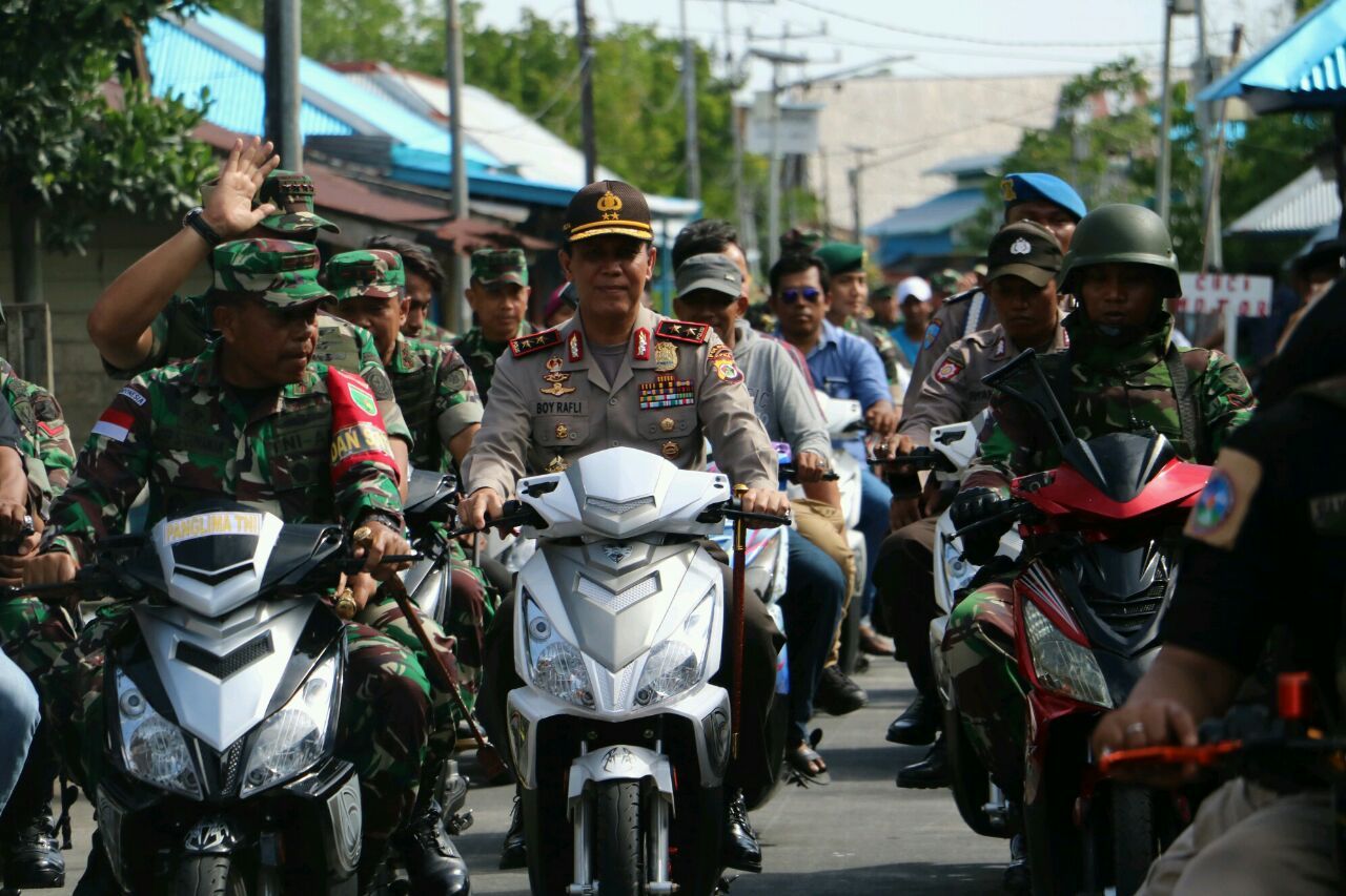 Kapolda Papua Dampingi Panglima TNI Kunjungi Penderita Campak dan Gizi Buruk