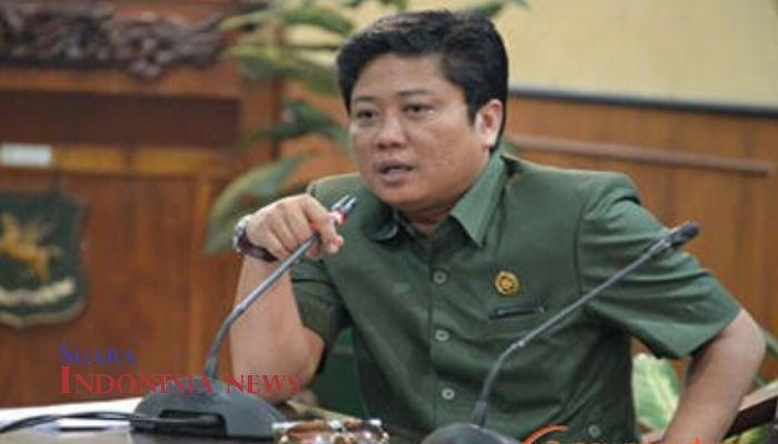 Disegel Aktivis, Ketua Komisi II Angkat Suara