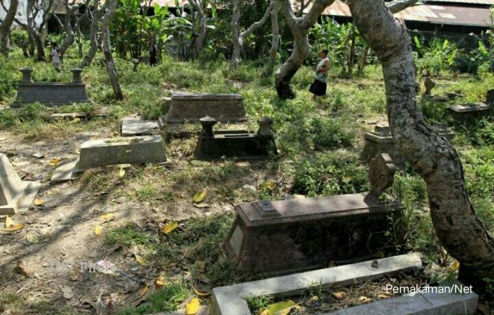 Warga Desa Karay Geger Temuan Bayi Dibuang Dipemakaman