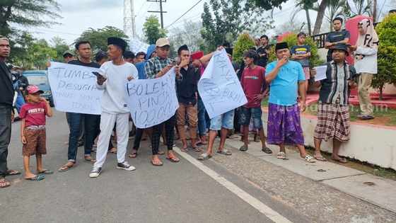 Bayi Meninggal Usai SHK, Keluarga Demo Puskesmas Batang-batang Sumenep