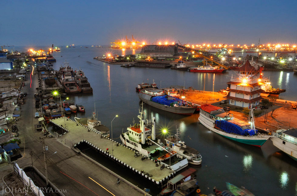 Kembangkan Tanjung Emas, Pelindo Investasi Rp 1,6 Triliun Kembangkan Tanjung Emas, Pelindo Investasi Rp 1,6 Triliun