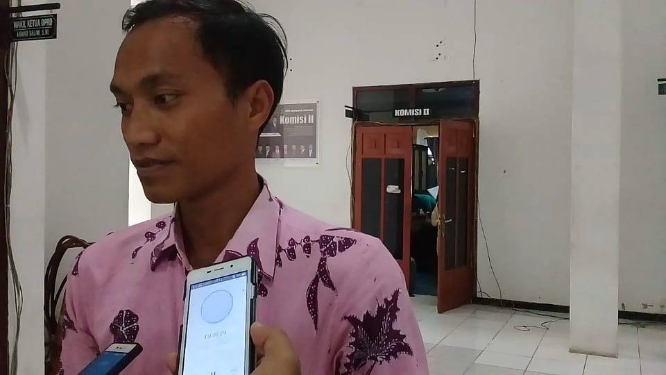 Tuntut Transparansi, Aktivis LIDS Adukan Dinas Peternakan Sumenep ke DPRD