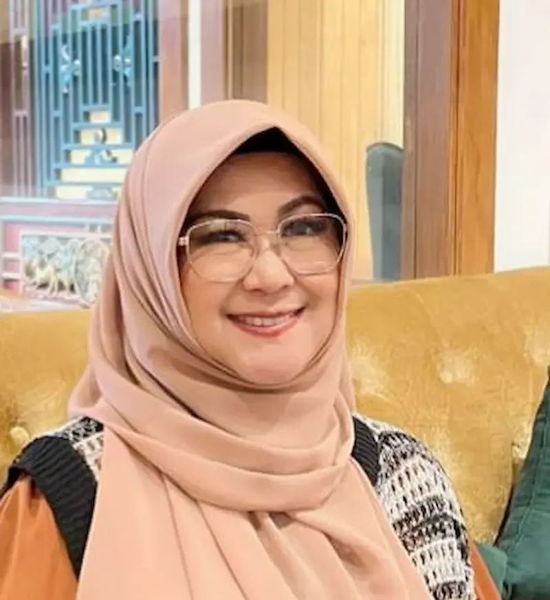 ‘Cerai’ Politik di Ujung Ramadhan: Dokter Tifa, Rismon, dan Drama Ijazah yang Belum Usai