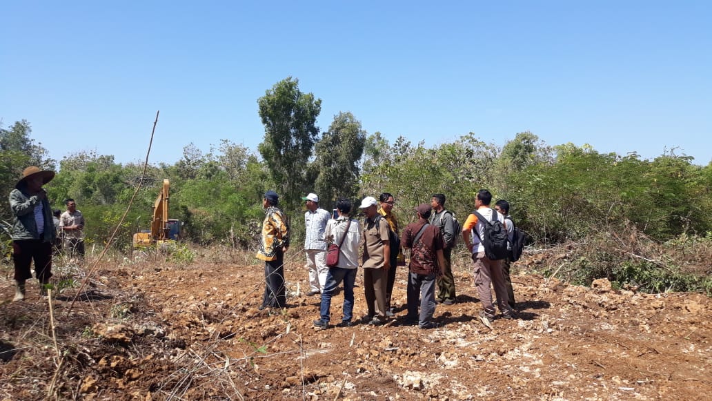 Kisruh Proyek Jalan, Kades Kebunan Bantah Klaim Perhutani Kisruh Proyek Jalan, Kades Kebunan Bantah Klaim Perhutani