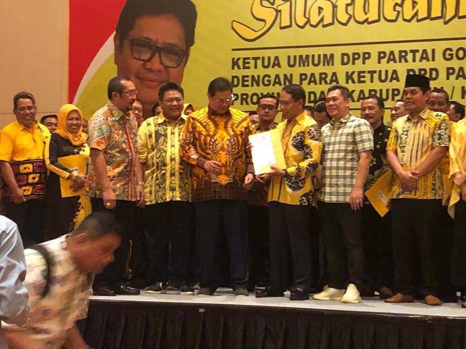 Ketua Soksi Jatim : Eksistensi Ketum PG Airlangga Hartarto Dua Periode Makin Mantul Ketua Soksi Jatim : Eksistensi Ketum PG Airlangga Hartarto Dua Periode Makin Mantul