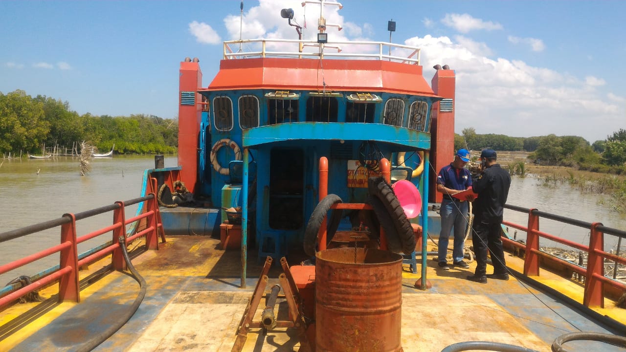 Ketua Pokmaswas Kelautan Sumenep Pertanyakan Lolosnya Kapal Tanker BBM